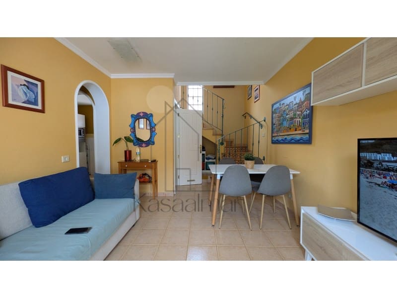 2 bedroom Bungalow for rent in San Bartolome de Tirajana with pool - € 1,700 (Ref: 8226127)