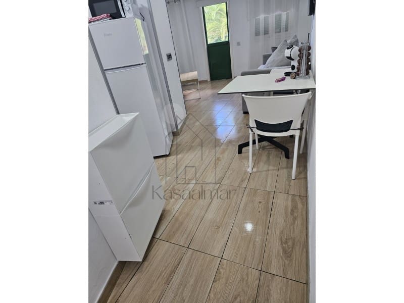 1 bedroom Apartment for rent in San Bartolome de Tirajana with pool - € 950 (Ref: 8489089)