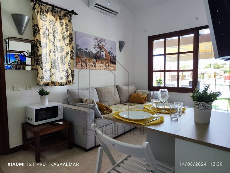 1 makuuhuone Bungalow vuokrattavana paikassa San Bartolome de Tirajana mukana uima-altaan - 1 200 € (Ref: 8489090)