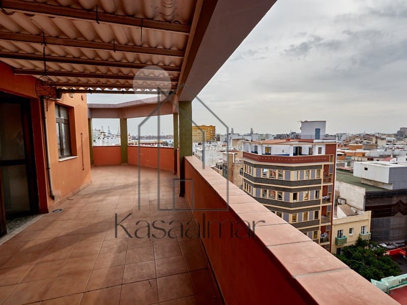 4 slaapkamer Penthouse te koop in Las Palmas de Gran Canaria - € 630.000 (Ref: 8731985)