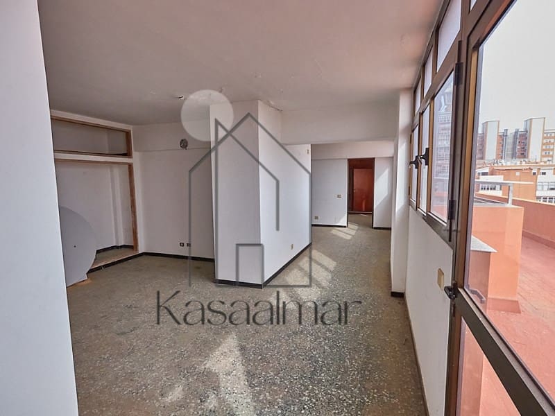 4 slaapkamer Penthouse te koop in Las Palmas de Gran Canaria - € 630.000 (Ref: 8731985)
