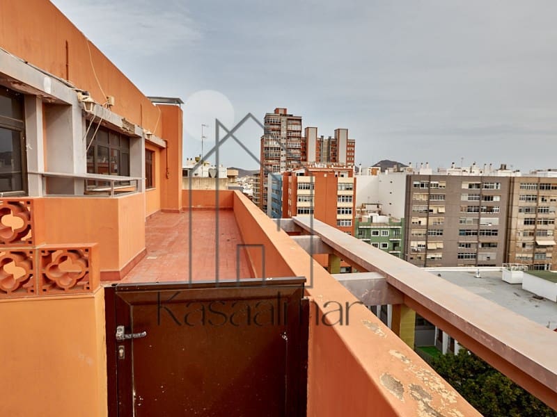 4 slaapkamer Penthouse te koop in Las Palmas de Gran Canaria - € 630.000 (Ref: 8731985)