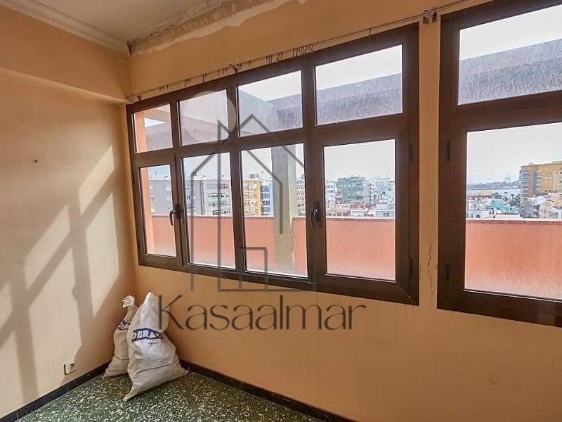 4 slaapkamer Penthouse te koop in Las Palmas de Gran Canaria - € 630.000 (Ref: 8731985)