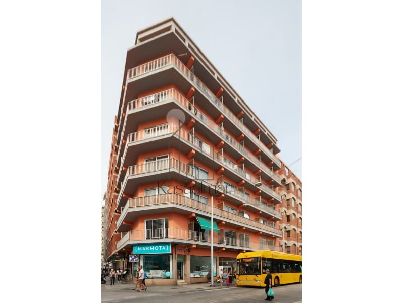 4 slaapkamer Penthouse te koop in Las Palmas de Gran Canaria - € 630.000 (Ref: 8731985)