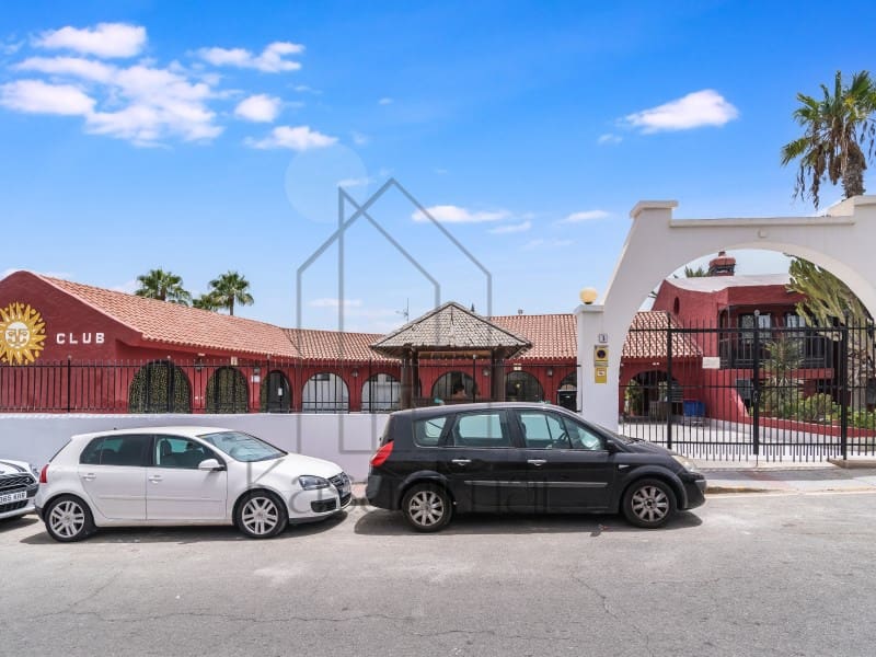 2 soverom Leilighet til salgs i San Bartolome de Tirajana - € 450 000 (Ref: 8939661)