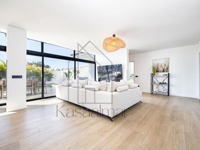 3 makuuhuone Huvila myytävänä paikassa Campo Internacional, San Bartolomé de Tirajana mukana uima-altaan - 990 000 € (Ref: 9103235)