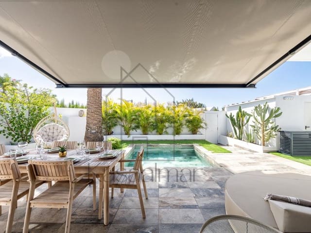 3 makuuhuone Huvila myytävänä paikassa Campo Internacional, San Bartolomé de Tirajana mukana uima-altaan - 990 000 € (Ref: 9103235)