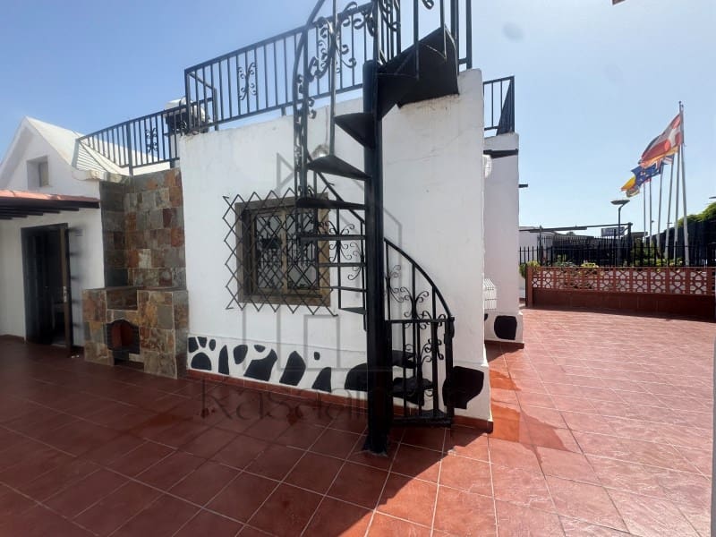 4 soveværelse Bungalow til salg i Playa del Ingles med garage - € 580.000 (Ref: 9162264)