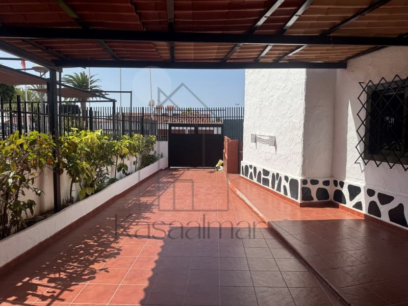 4 soveværelse Bungalow til salg i Playa del Ingles med garage - € 580.000 (Ref: 9162264)