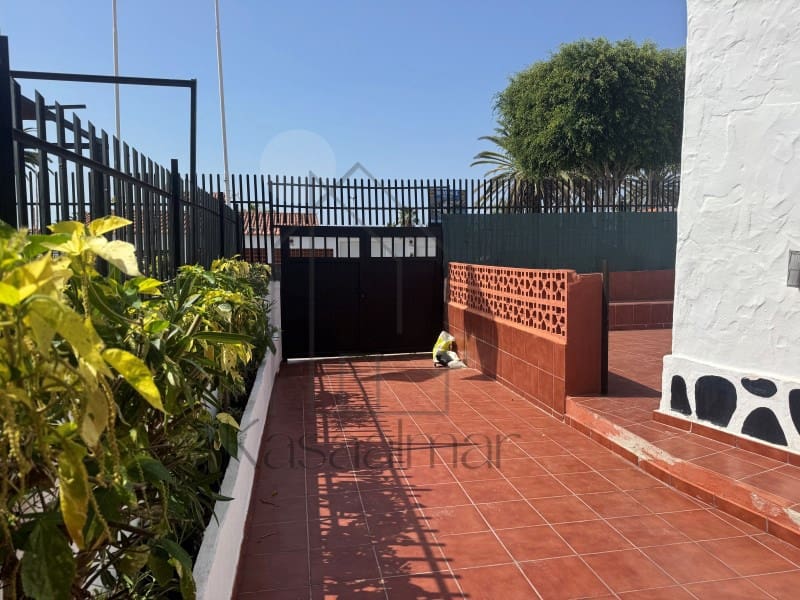 4 soveværelse Bungalow til salg i Playa del Ingles med garage - € 580.000 (Ref: 9162264)