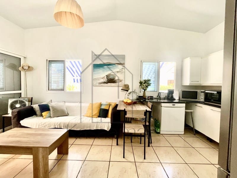 2 bedroom Bungalow for rent in Playa del Ingles - € 2,000 (Ref: 9199652)