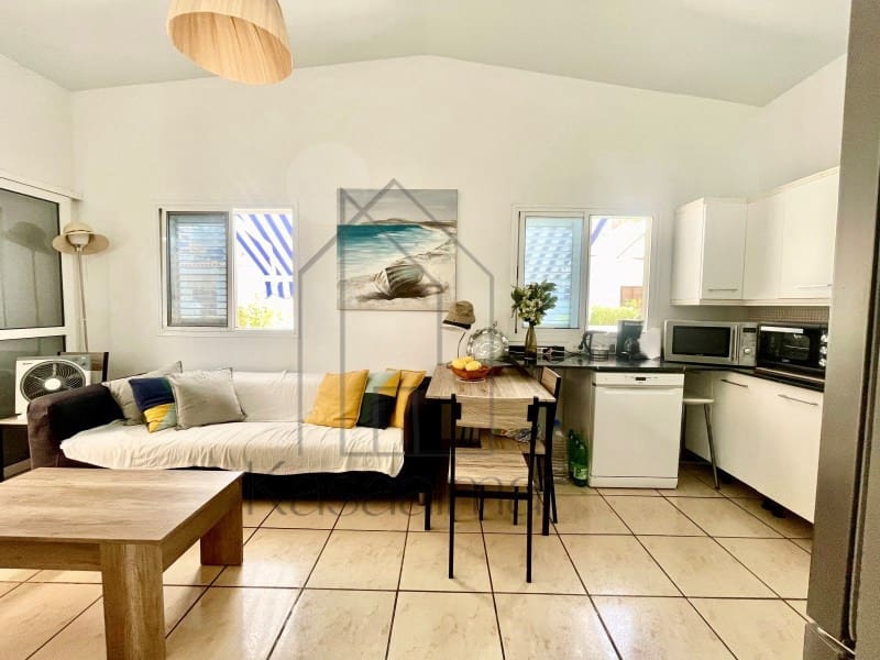 2 bedroom Bungalow for rent in Playa del Ingles - € 2,000 (Ref: 9199652)