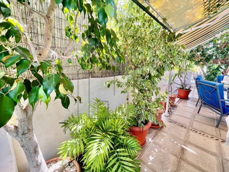 2 bedroom Bungalow for rent in Playa del Ingles - € 2,000 (Ref: 9199652)