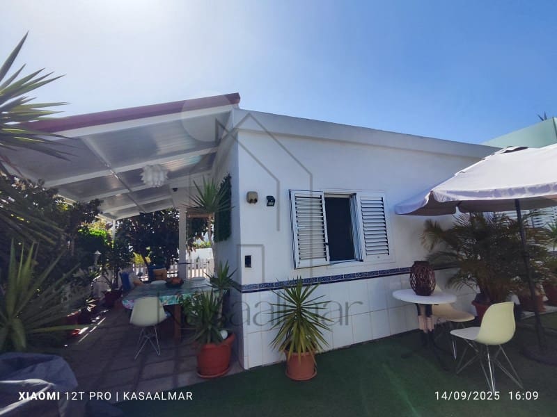 2 bedroom Bungalow for rent in Playa del Ingles - € 2,000 (Ref: 9199652)