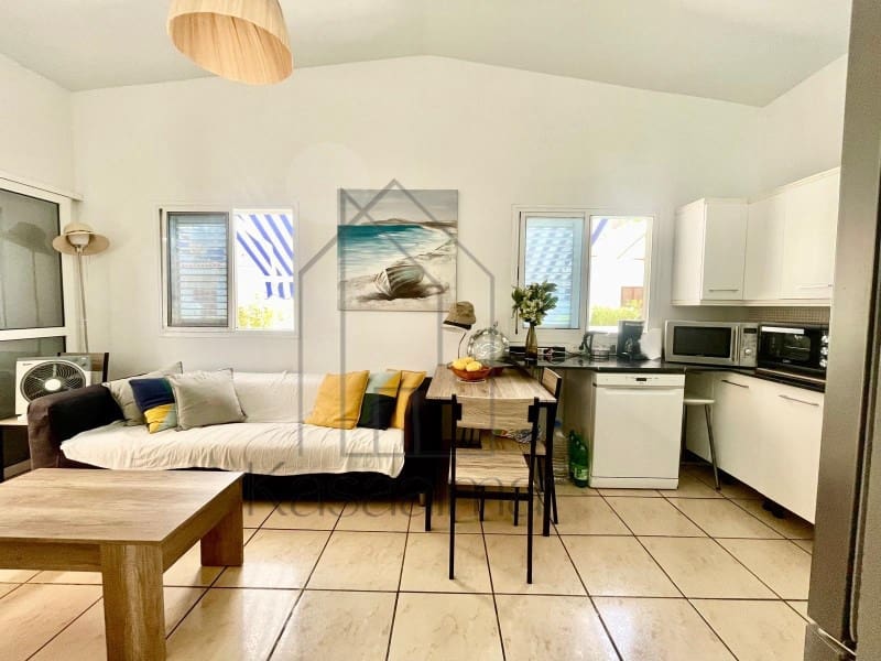 2 bedroom Bungalow for rent in Playa del Ingles - € 2,000 (Ref: 9199652)