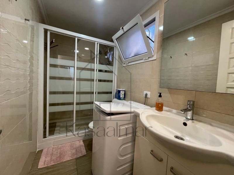 2 bedroom Bungalow for rent in Playa del Ingles - € 2,000 (Ref: 9209524)