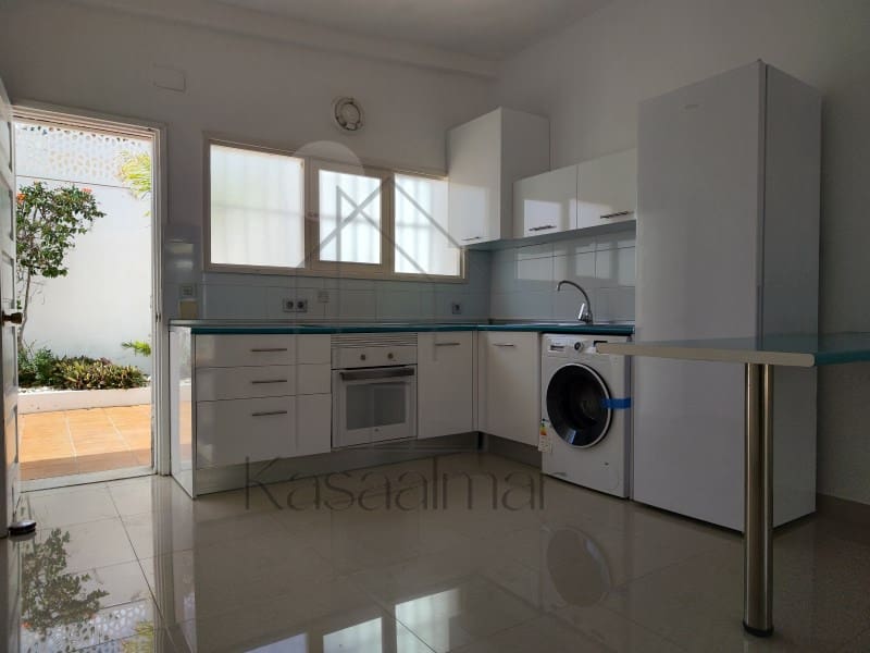 Bungalow til leie i Playa del Ingles med garasje - € 2 350 (Ref: 9400741)