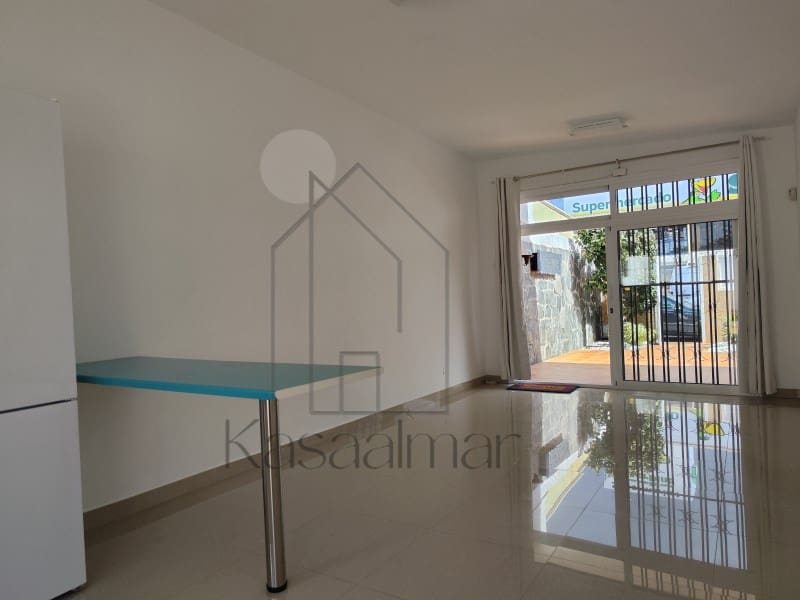 Bungalow til leie i Playa del Ingles med garasje - € 2 350 (Ref: 9400741)