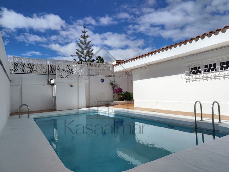 Bungalow til leie i Playa del Ingles med garasje - € 2 350 (Ref: 9400741)