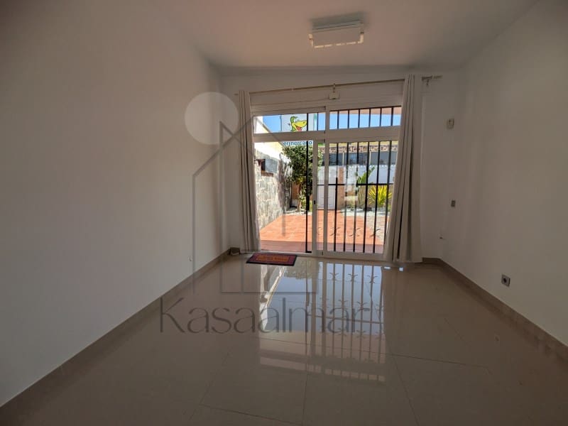 Bungalow til leie i Playa del Ingles med garasje - € 2 350 (Ref: 9400741)