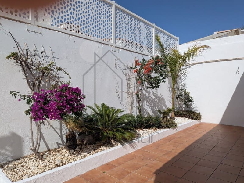 Bungalow til leie i Playa del Ingles med garasje - € 2 350 (Ref: 9400741)