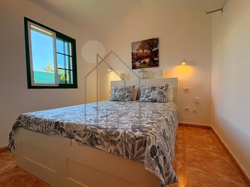 2 soveværelse Villa til leje i San Bartolome de Tirajana med swimmingpool - € 1.600 (Ref: 9419954)