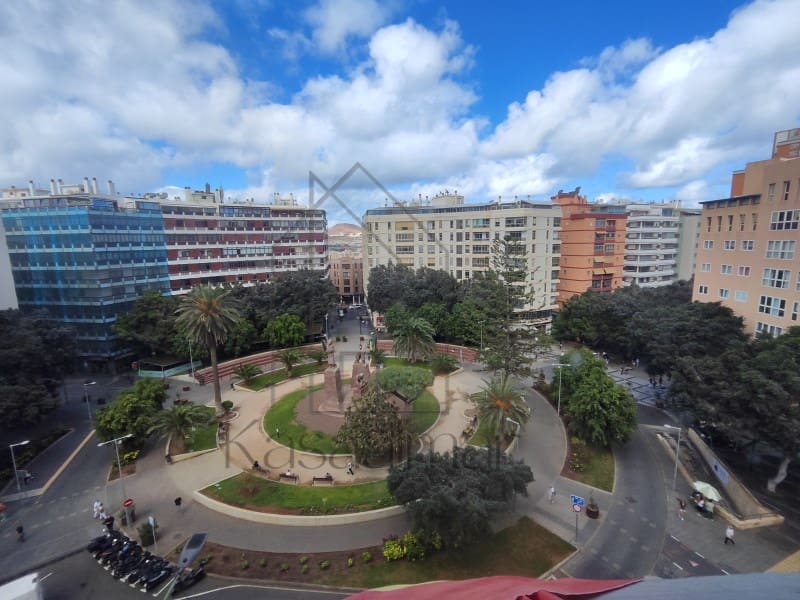 4 soverom Leilighet til salgs i Las Palmas de Gran Canaria med garasje - € 690 000 (Ref: 9449180)