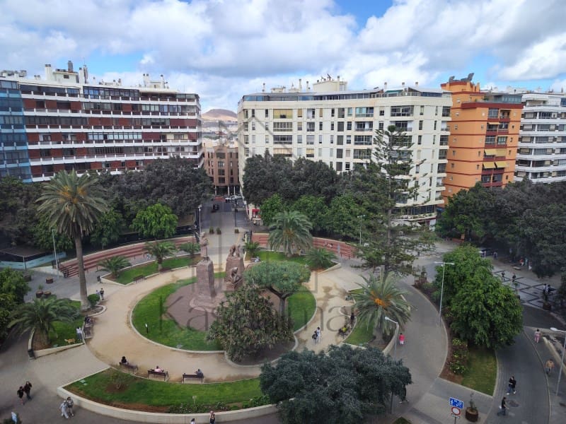 4 soverom Leilighet til salgs i Las Palmas de Gran Canaria med garasje - € 690 000 (Ref: 9449180)