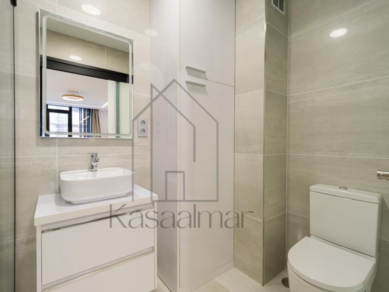 Apartment for rent in Las Palmas de Gran Canaria - € 1,090 (Ref: 9483907)