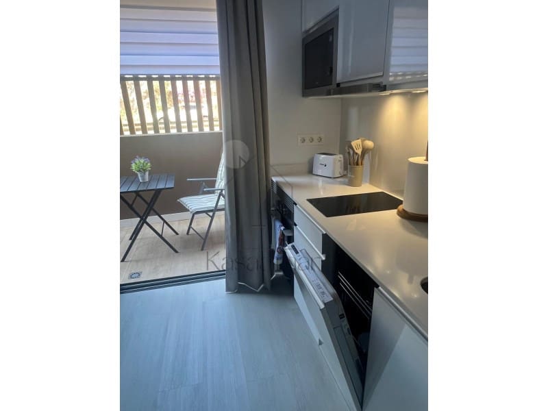 Apartment for rent in Arguineguin - € 1,200 (Ref: 9536793)