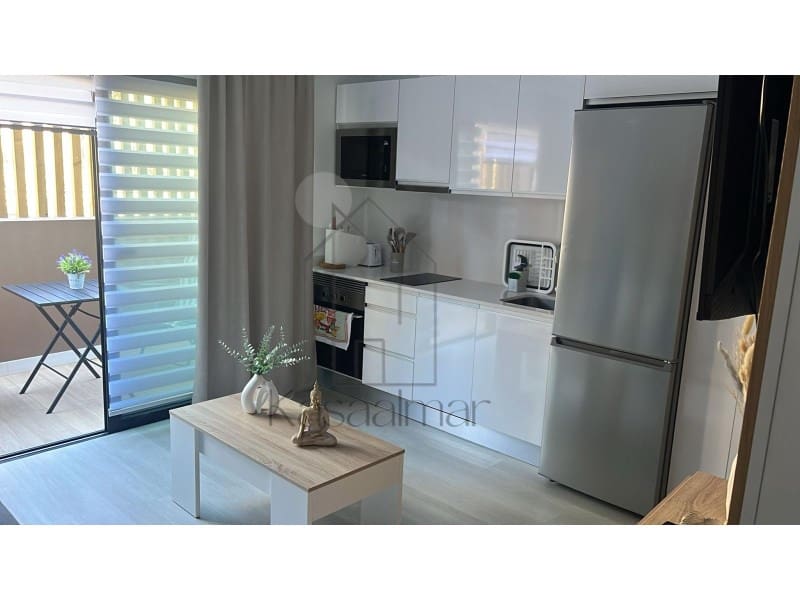 Apartment for rent in Arguineguin - € 1,200 (Ref: 9536793)