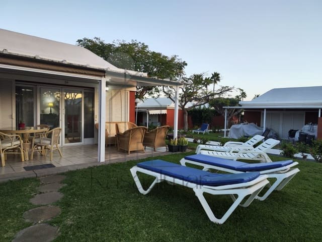 Bungalow de 2 habitaciones en San Bartolomé de Tirajana en alquiler con garaje - 1.800 € (Ref: 9557938)