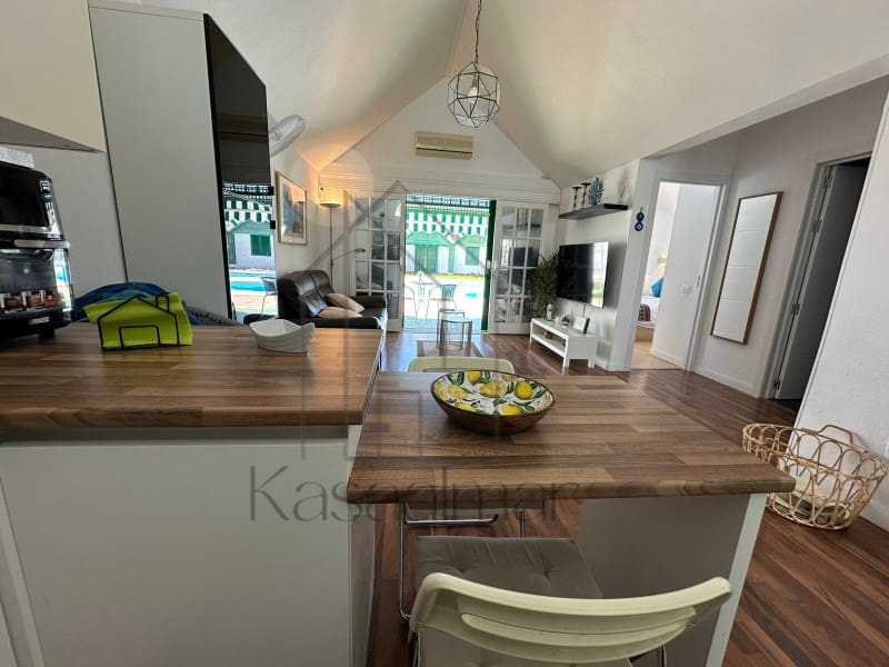 2 soverom Bungalow til leie i San Bartolome de Tirajana med svømmebasseng garasje - € 1 950 (Ref: 9558682)