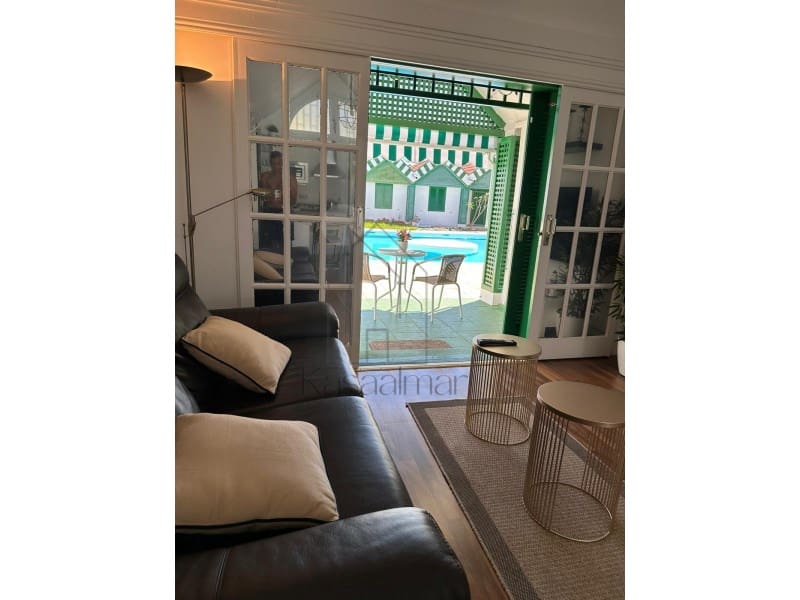 2 soverom Bungalow til leie i San Bartolome de Tirajana med svømmebasseng garasje - € 1 950 (Ref: 9558682)
