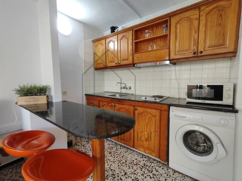 Apartment for rent in Playa del Ingles with pool garage - € 950 (Ref: 9616151)