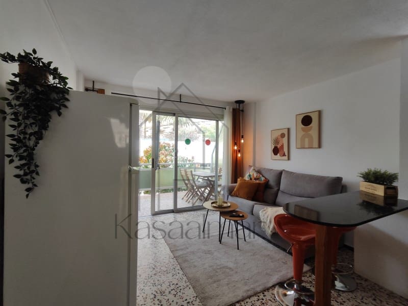 Apartment for rent in Playa del Ingles with pool garage - € 950 (Ref: 9616151)