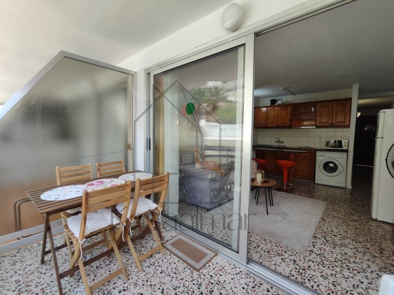 Apartment for rent in Playa del Ingles with pool garage - € 950 (Ref: 9616151)