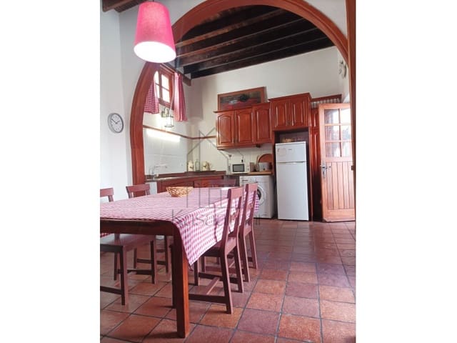 Casa de 2 habitaciones en Moya en alquiler con garaje - 1.600 € (Ref: 9627564)