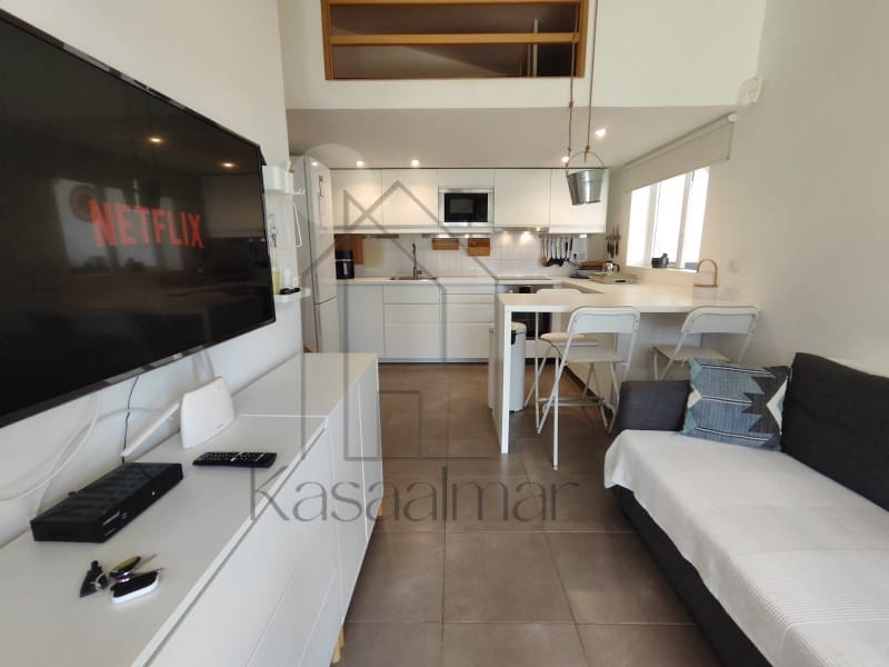 2 makuuhuone Bungalow vuokrattavana paikassa San Bartolome de Tirajana mukana uima-altaan - 1 800 € (Ref: 9648123)