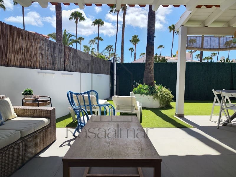 2 makuuhuone Bungalow vuokrattavana paikassa San Bartolome de Tirajana mukana uima-altaan - 1 800 € (Ref: 9648123)