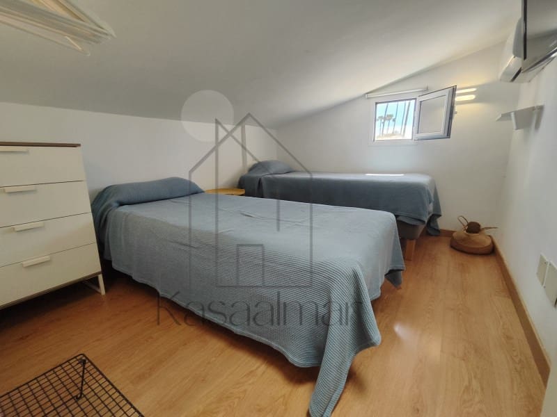 2 makuuhuone Bungalow vuokrattavana paikassa San Bartolome de Tirajana mukana uima-altaan - 1 800 € (Ref: 9648123)