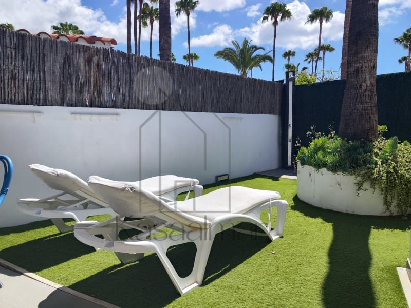 2 makuuhuone Bungalow vuokrattavana paikassa San Bartolome de Tirajana mukana uima-altaan - 1 800 € (Ref: 9648123)