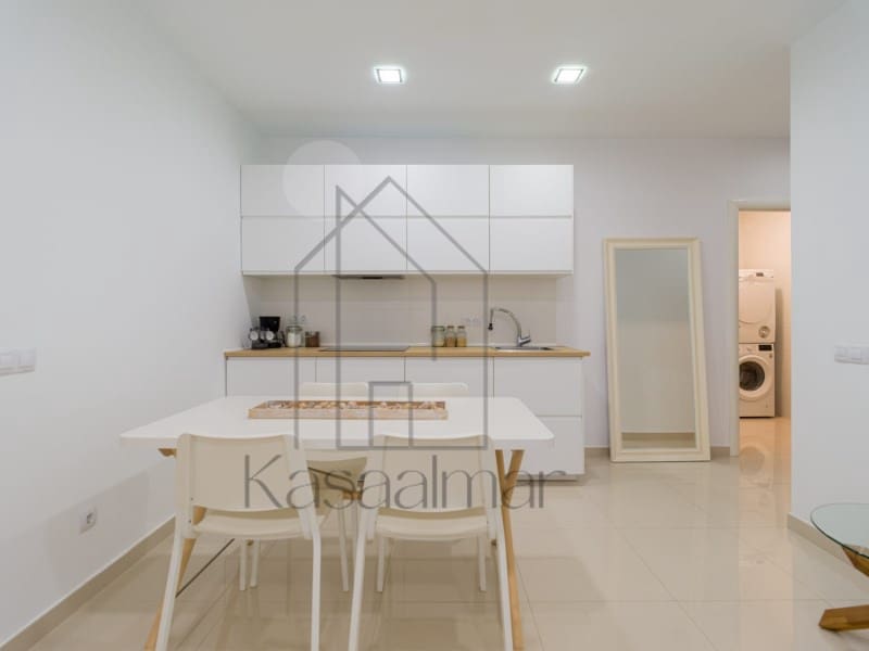 1 sovrum Lägenhet att hyra i Las Palmas de Gran Canaria - 1 100 € (Ref: 9677080)