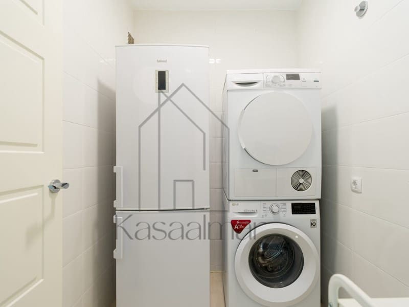 1 sovrum Lägenhet att hyra i Las Palmas de Gran Canaria - 1 100 € (Ref: 9677080)