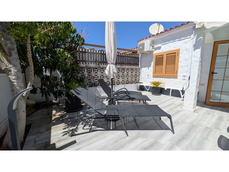 2 quarto Bungalow para arrendar em Playa del Ingles com piscina - 1 700 € (Ref: 9686271)