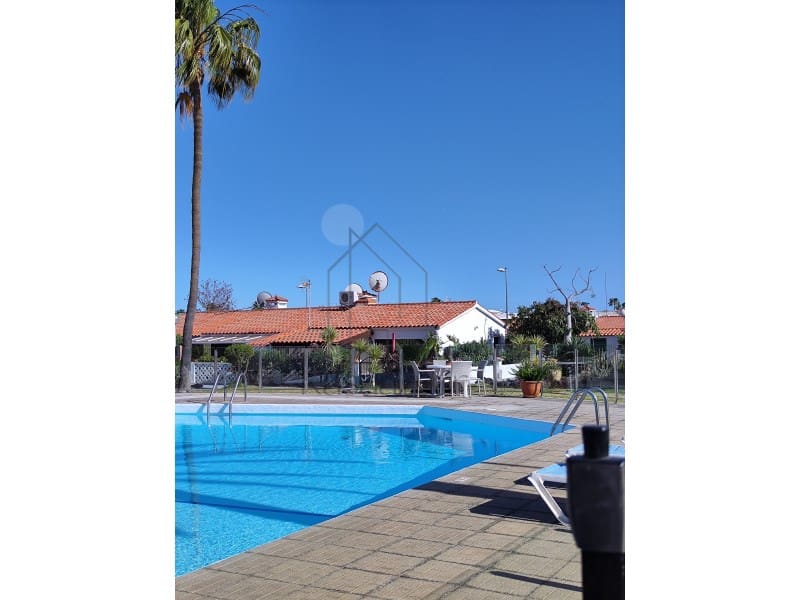 2 bedroom Bungalow for rent in Playa del Ingles with pool - € 1,500 (Ref: 9741645)