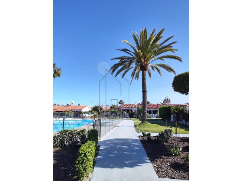 2 bedroom Bungalow for rent in Playa del Ingles with pool - € 1,500 (Ref: 9741645)