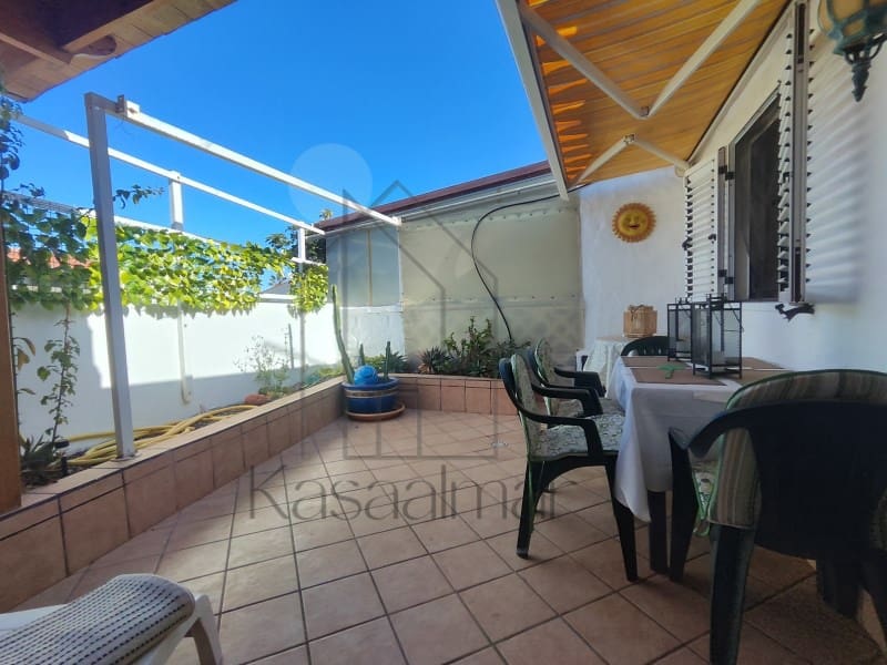 2 bedroom Bungalow for rent in Playa del Ingles with pool - € 1,500 (Ref: 9741645)