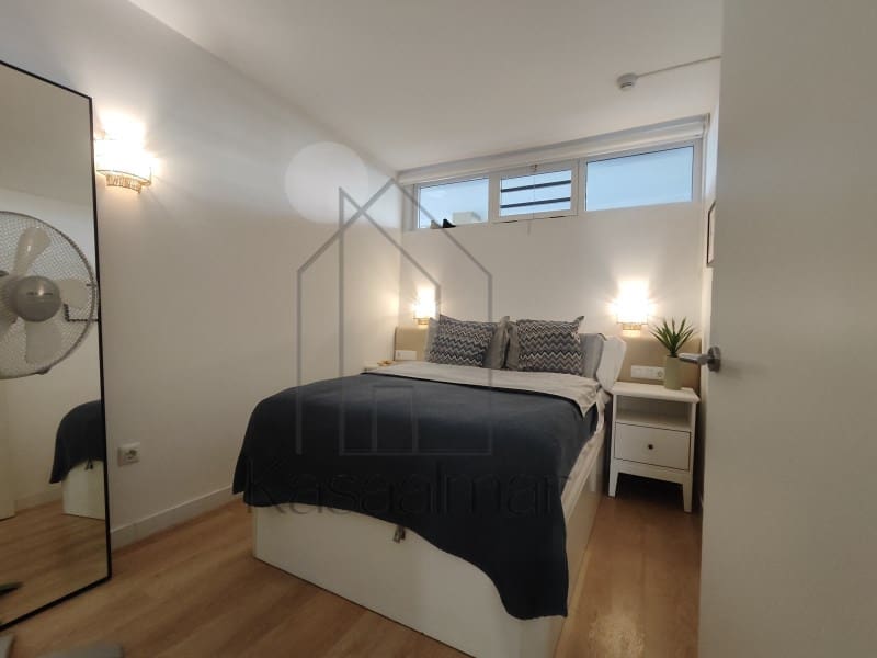 1 makuuhuone Huoneisto vuokrattavana paikassa Playa del Ingles mukana uima-altaan - 1 600 € (Ref: 9783670)