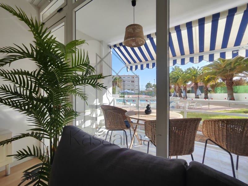 1 makuuhuone Huoneisto vuokrattavana paikassa Playa del Ingles mukana uima-altaan - 1 600 € (Ref: 9783670)